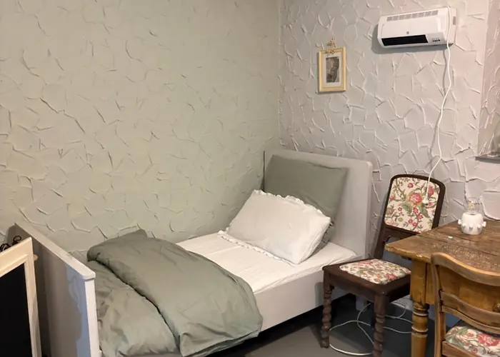 Zweibettzimmer Twin Room Homestay *